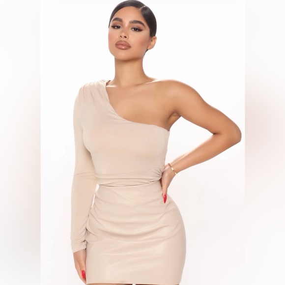 One-Shoulder Beige bodysuit - Picture 4 of 5